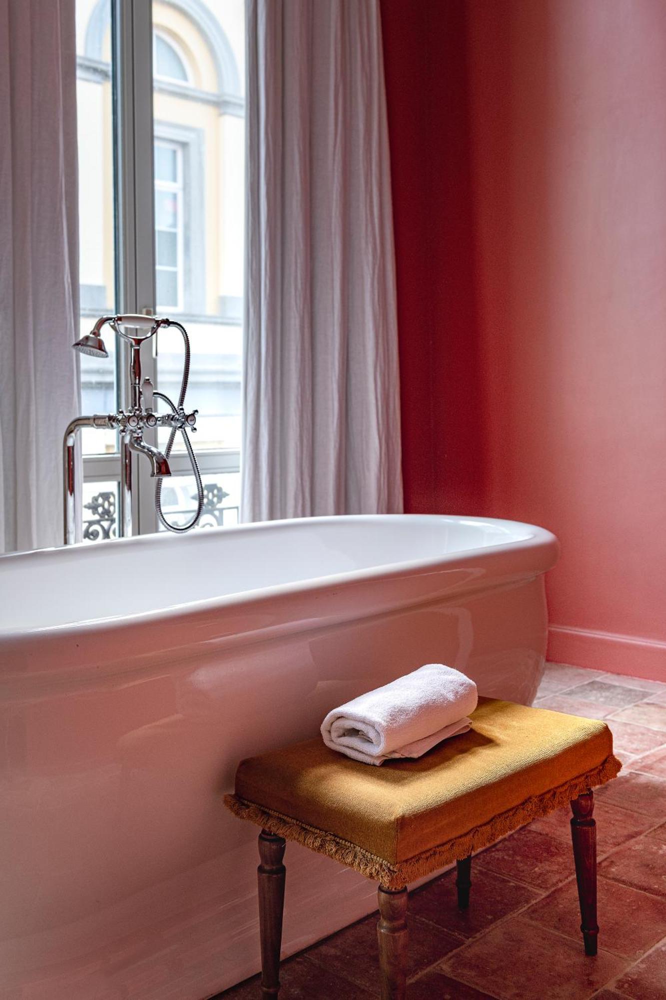 The Bank 1869 - Unique Guestrooms In The Historic Center Of Bruges Exterior foto